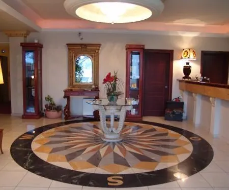 Hotell Laodamia 4*