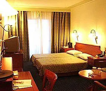 Laodamia Hotell Néa Ankhíalos