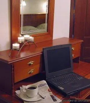 Hotell Laodamia Néa Ankhíalos