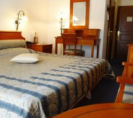 Hotell Laodamia Néa Ankhíalos