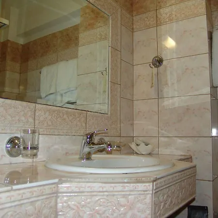 Laodamia 4* Néa Ankhíalos